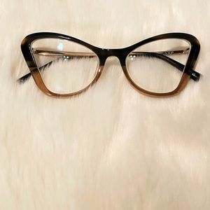 Cat eye eyeglasses